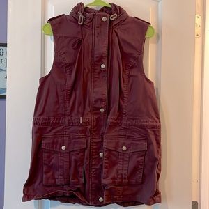 Sz L Cranberry Market & Spruce Cinch-Waist Vest